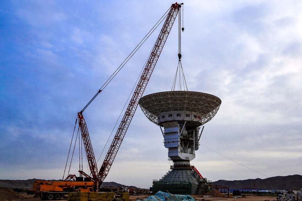 我国首个深空天线组阵系统正式启用