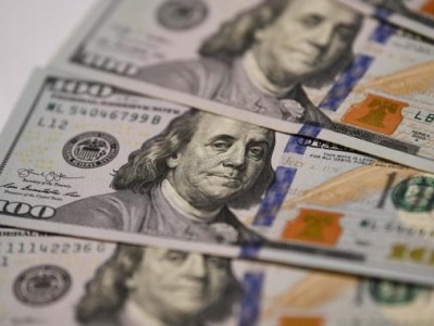 大量印钞是否会有损美元全球储备货币地位？美联储主席回应 