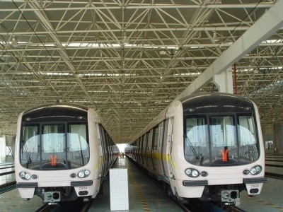 广州“最快地铁”首次带电试跑