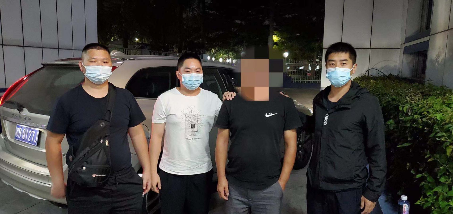 偷别人钱被警察抓了怎么办