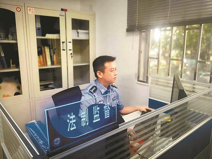 警星 |冯良骥：基层法制工作的把关人