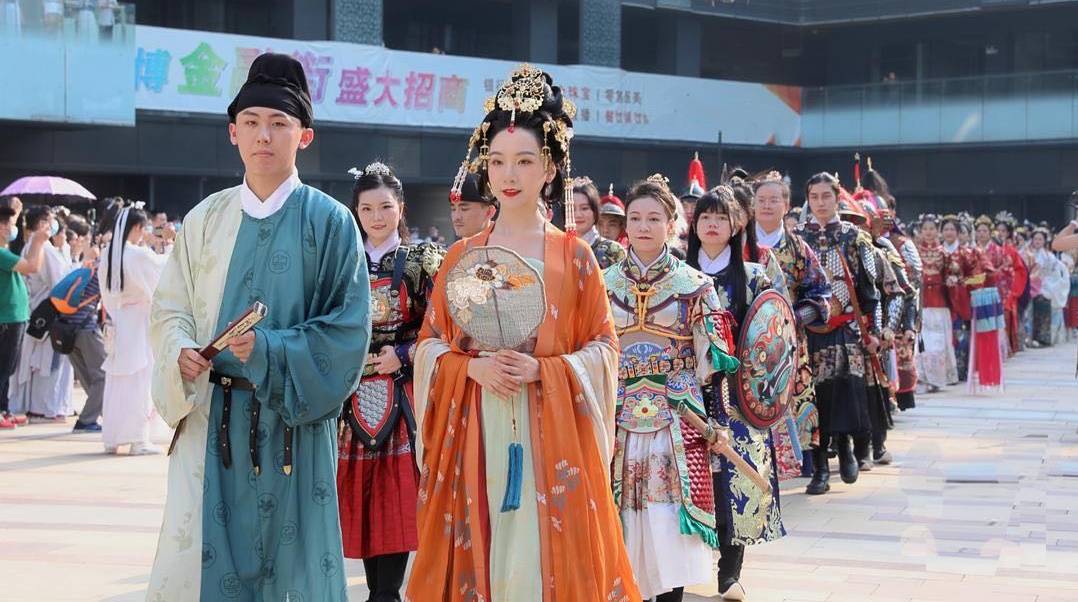 美了！美了！广州汉服小哥哥小姐姐在这里