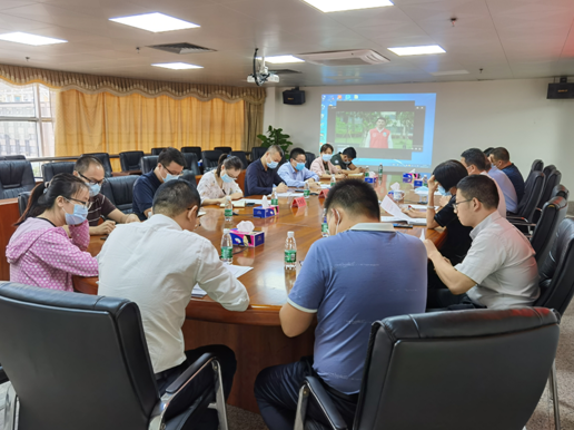 市区人大代表走进公明讲授专题党课                   
