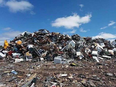 海关端掉26个“洋垃圾”走私犯罪团伙，查证走私废物42.5万吨