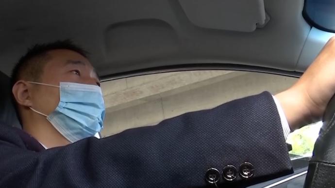 司机为救婴儿连闯红灯，事后家属拒作证，警方取消处罚