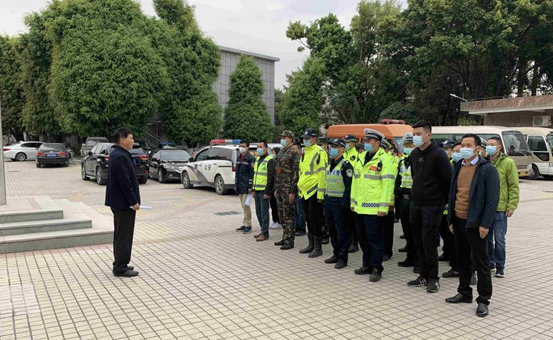 一天完成登记备案电动二轮车超千辆！坪地开展“千警百组”电动二轮车综合整治