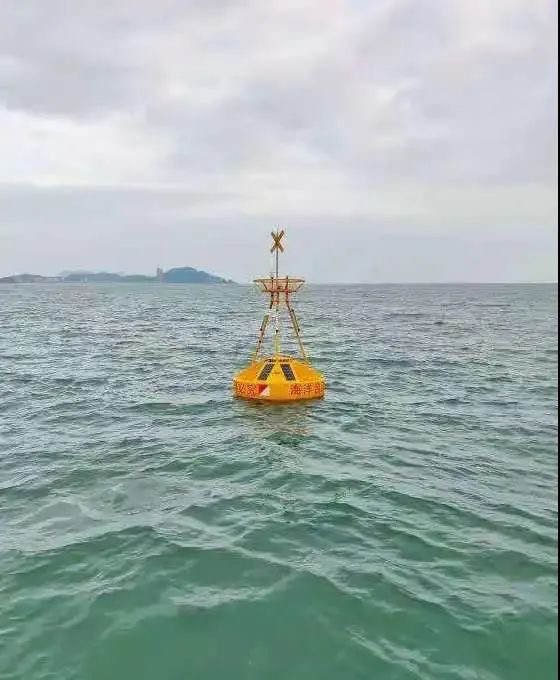 自动观测潮位仪和水尺组成,海洋综合观测浮标投放于鲘门镇附近海域