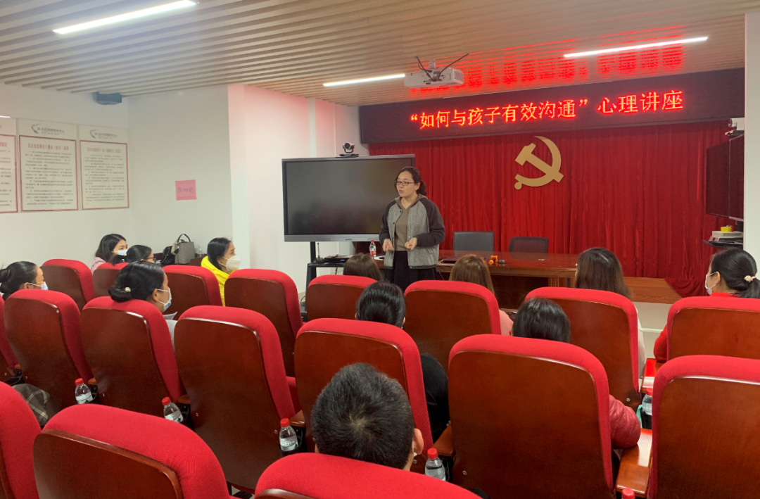 “破难”在行动｜小阵地大能量，碧岭街道“妇女微家”为居民暖心服务！