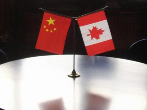 驻加拿大使馆就加外长涉加公民康明凯、迈克尔案声明发表谈话