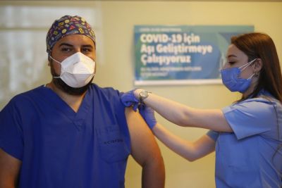 土耳其宣布本月开始接种中国新冠疫苗，将分四阶段进行