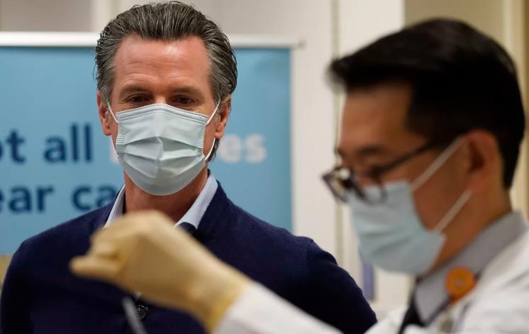美国加州经历“最严重”新冠疫情，州长急购5000个裹尸袋