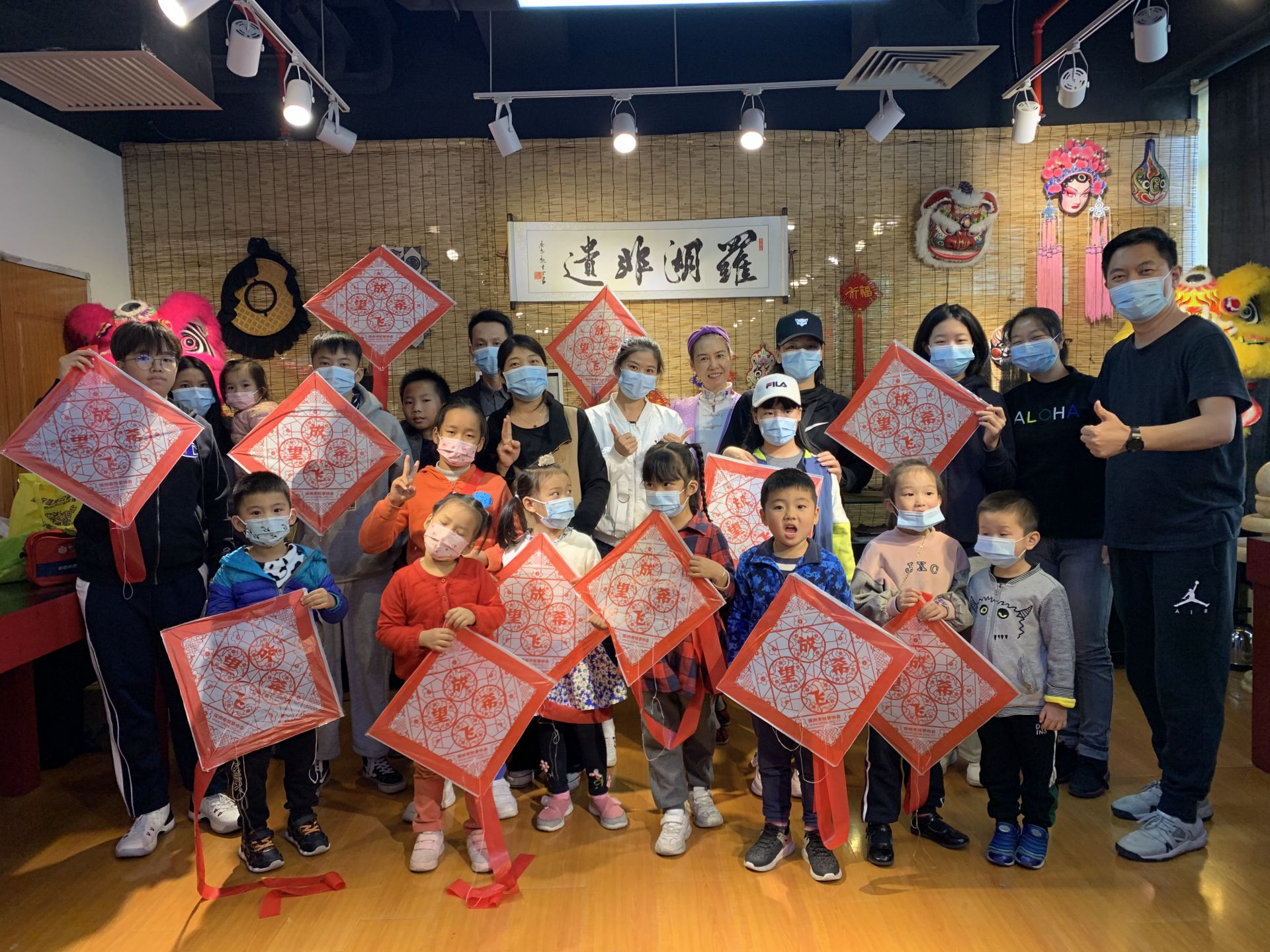 10余个项目80节课深入社区，2020年罗湖非遗学堂持续开展