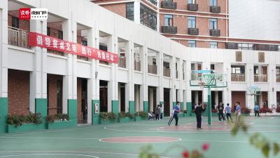 深圳市首个校园“智能地埋式”垃圾桶投入使用！