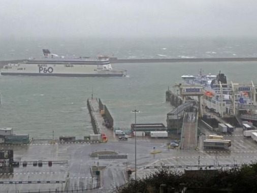 英国出口海鲜因封锁面临“灾难”局面，英法或将重新开放边境