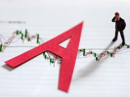 热搜！A股12月开门红，新能源车概念股掀涨停潮