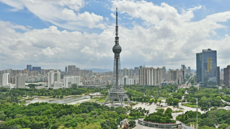 佛山市副市长乔羽：力争机器人产业2025年产值超3000亿