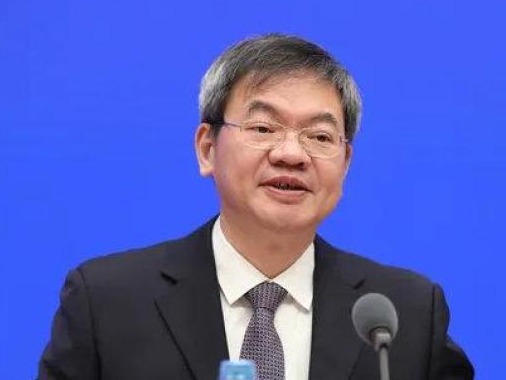 中共中央决定：庄国泰任中国气象局党组书记，刘雅鸣不再担任