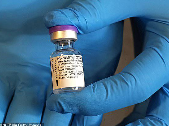 英国富人谋求“插队”打疫苗 有人出价1.7万元 