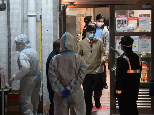又一屋邨现下水道播毒！针对新冠疫苗，反对派又开始造谣了……
