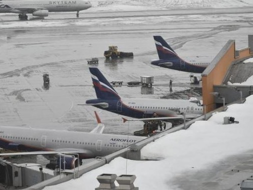 俄罗斯延长与英国间飞行禁令至明年1月12日
