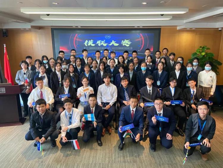 福外高中模联社首次参加市中学生模联大赛战果累累