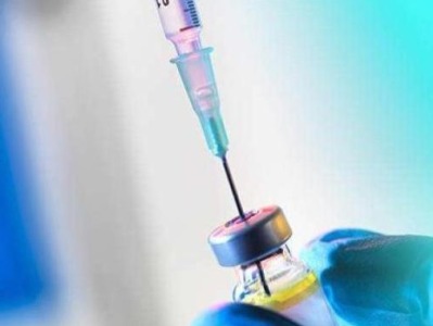 拜恩泰科新冠疫苗在英国获批紧急使用，世卫组织正在审查数据 