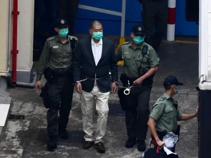 特朗普马仔石锤！白宫网站10万联署要求调查黎智英