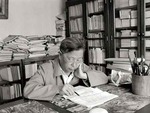 说不尽的曹禺，演不完的“曹剧”——纪念曹禺诞辰110周年