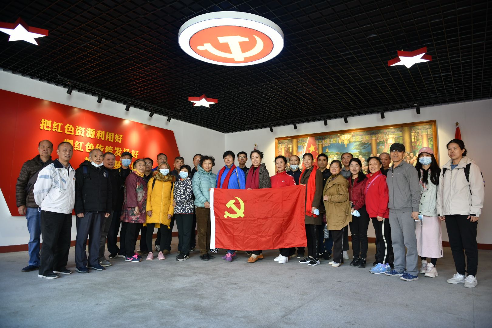 不忘初心，砥砺前行！坪山街道开展党建红色拓展活动