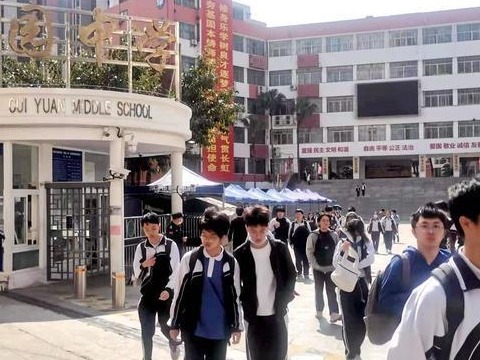 ​新高考适应性测试“全仿真”，深圳高中学校、老师和考生们是否“适应”？