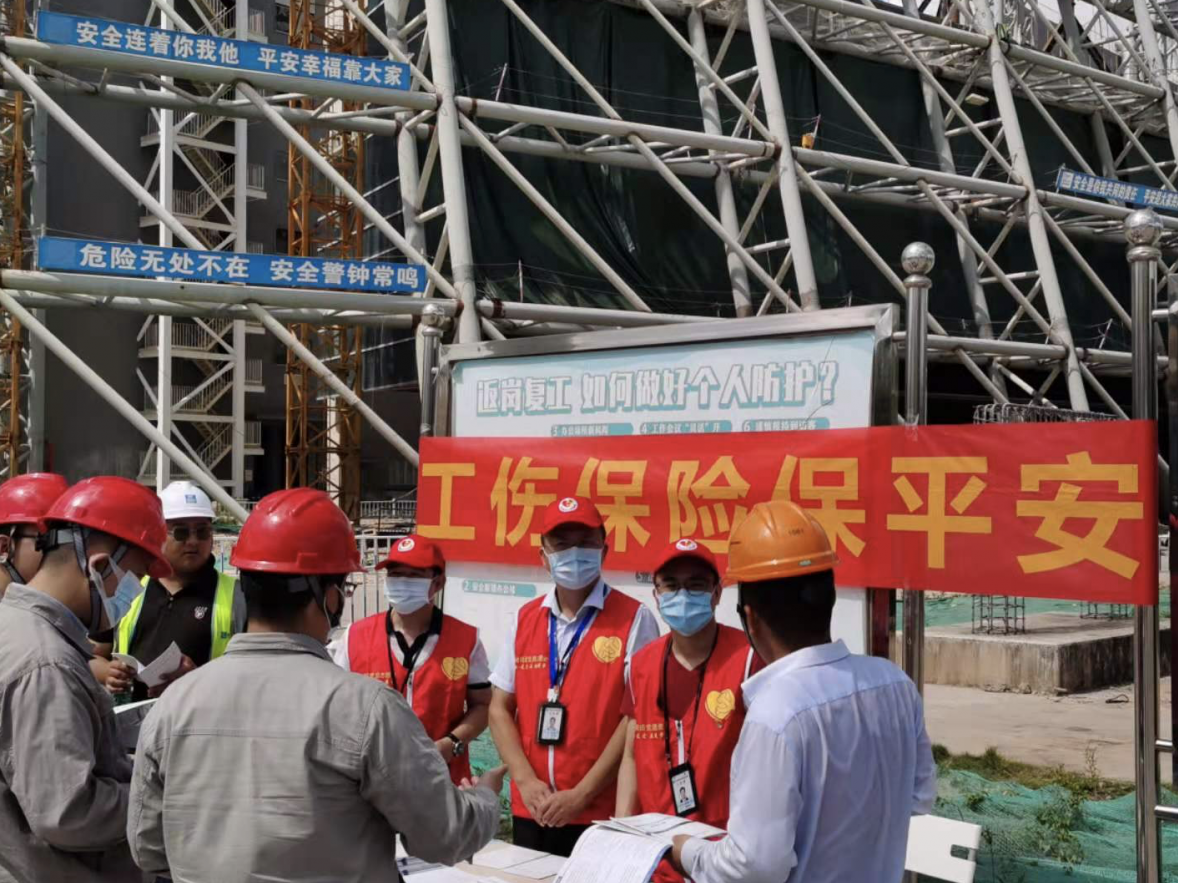 龙岗区建筑工程项目参保率100%  深圳社保龙岗分局全力为建设者撑起“保护伞”