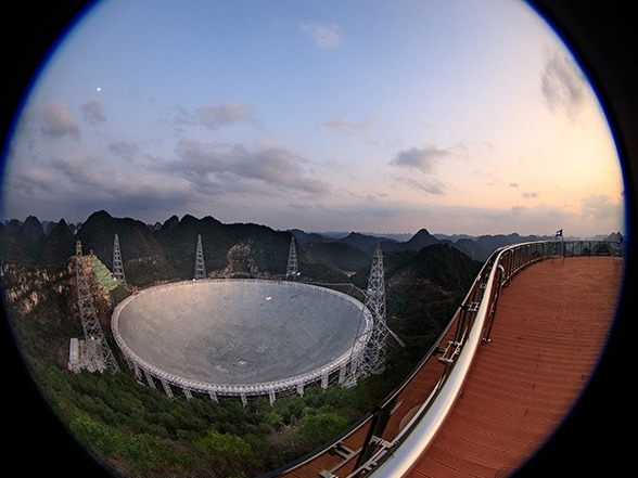 去年人类首次观测到银河系内快速射电暴，有“中国天眼”功劳