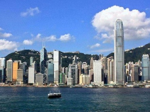 香港新增107例新冠肺炎确诊病例，时隔一个月再破百