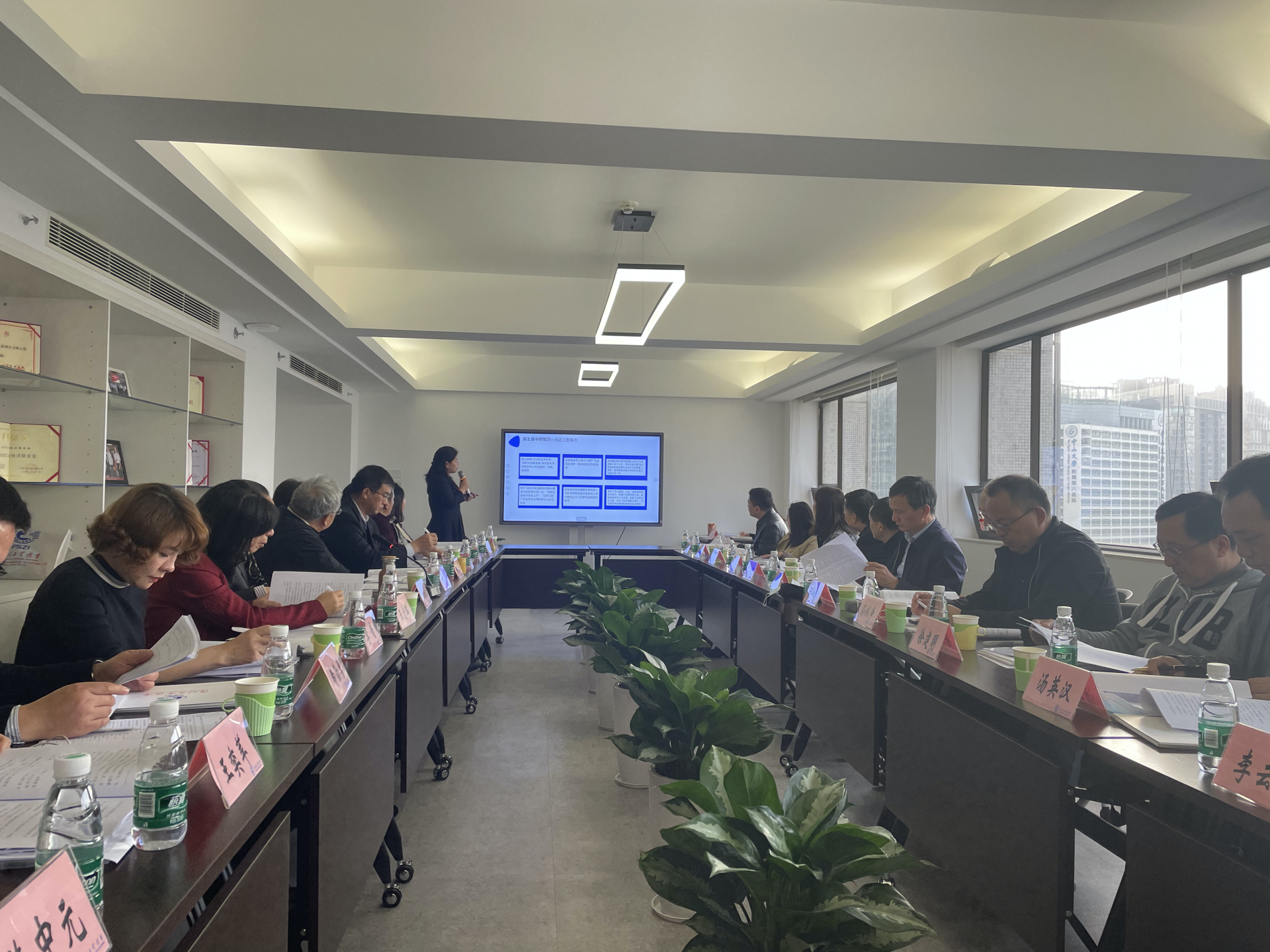 第五届深圳百优工匠深圳工匠培育示范单位揭晓  100名工匠和10家企业上榜