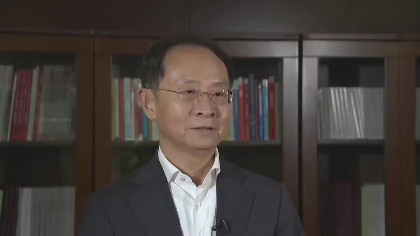 实体店以后还会存在吗？物美集团创始人张文中这样回答…