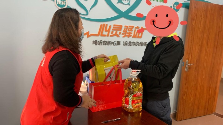 暖心！珠海市高新区为社区戒毒人员送去新春祝福和关爱......