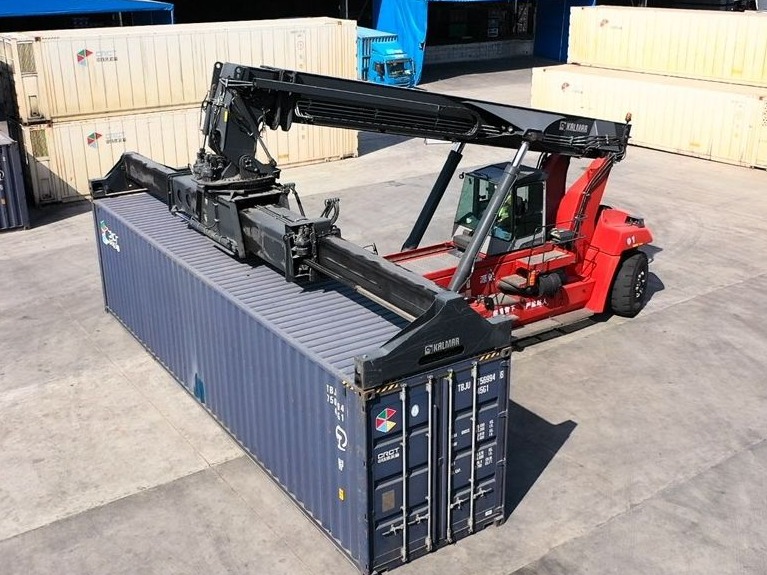 广铁全力抢运医疗防疫物资运往湘鄂赣