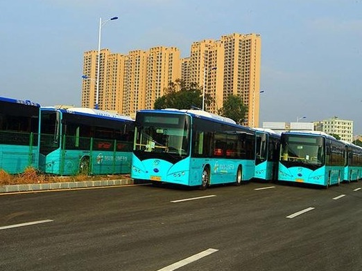 深圳公交车有望成流动救护站 首批105辆车已经装上AED 