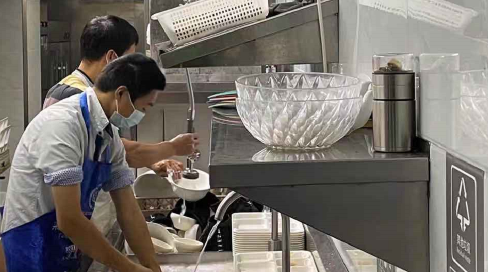 听障小哥广漂面试失败近200次，却因为这群志愿者逆袭了！