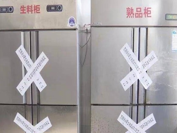 河池通报7所学校85名学生腹痛呕吐住院：初判系食源性疾病