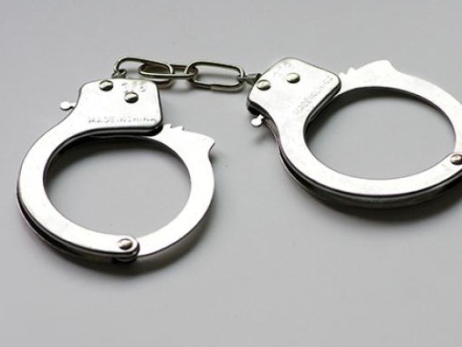 陕西一医院工作者拍郭某病例传给他人致信息泄露，被拘9日