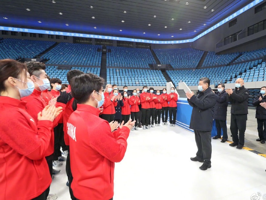 习近平：要通过举办冬奥会把我国冰雪运动搞上去 