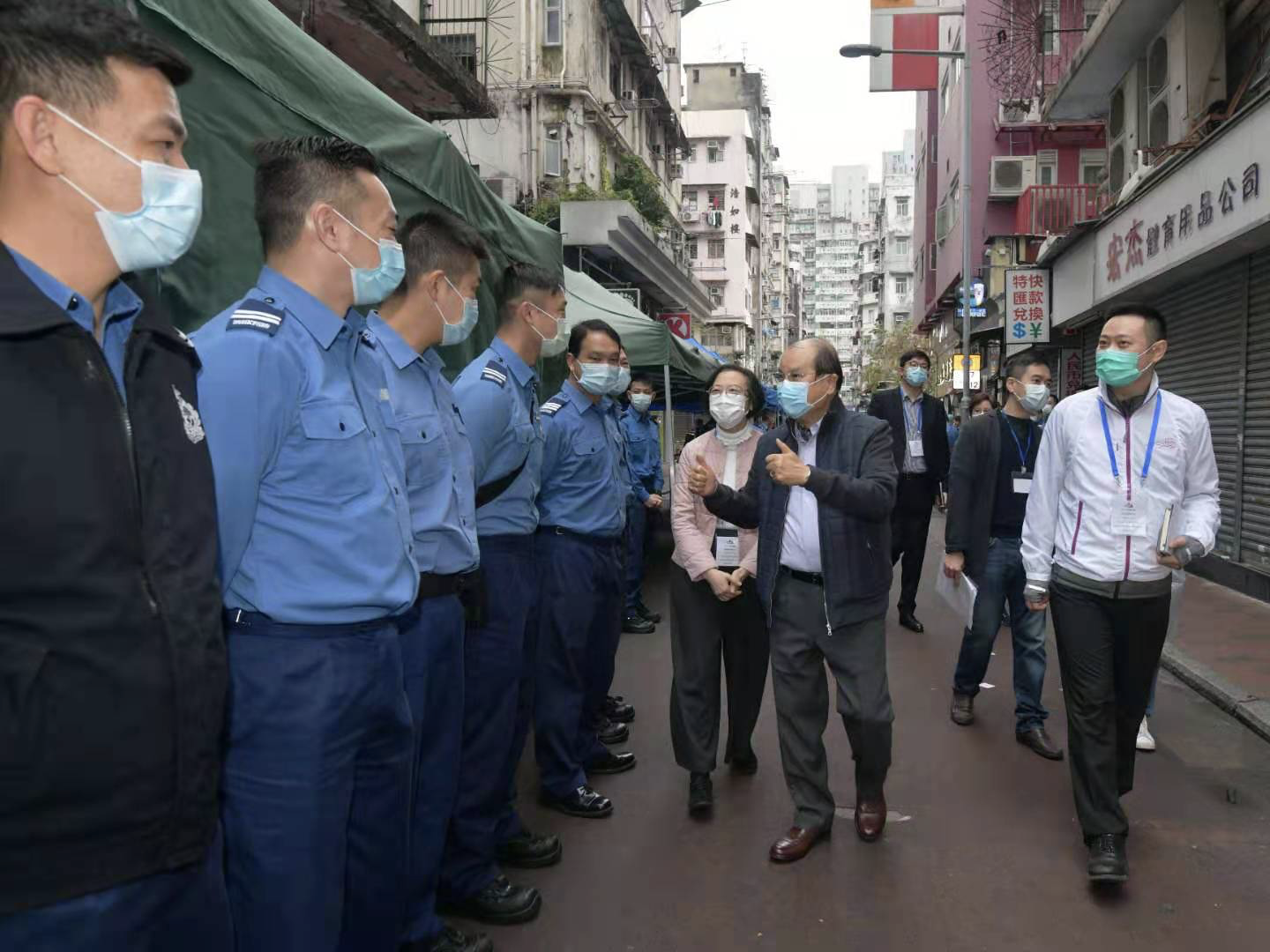 香港特区政府上下一心 士气高昂打防疫仗