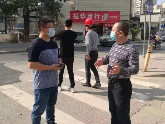 密织围合，平湖齐心抗“疫”氛围迅速升温