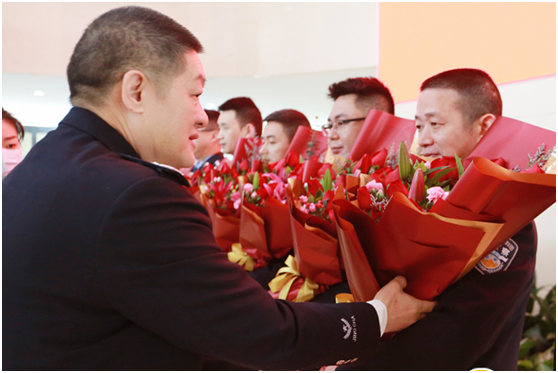 为“十佳民警”颁奖！龙岗举行庆祝首个“中国人民警察节”主题活动  
