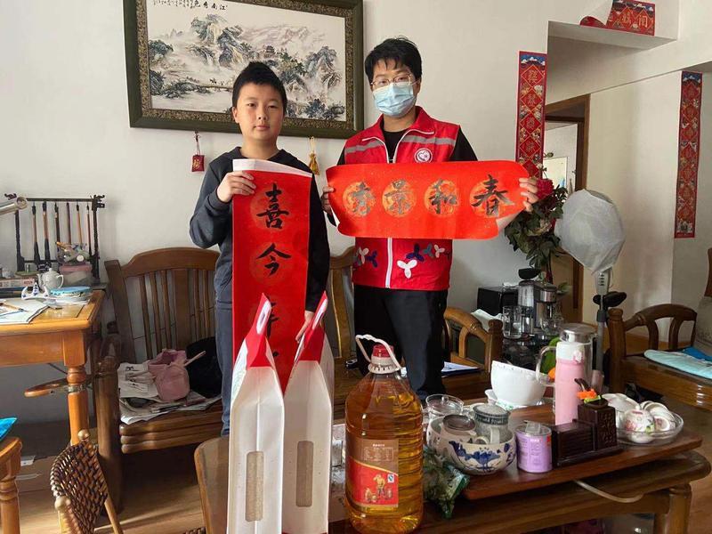 写春联，送福字，莲花街道康欣社区“年味儿”不打折