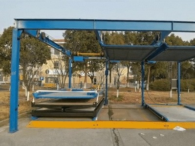 智能方舱停车库可同时容纳两张床，展开过程只需十分钟