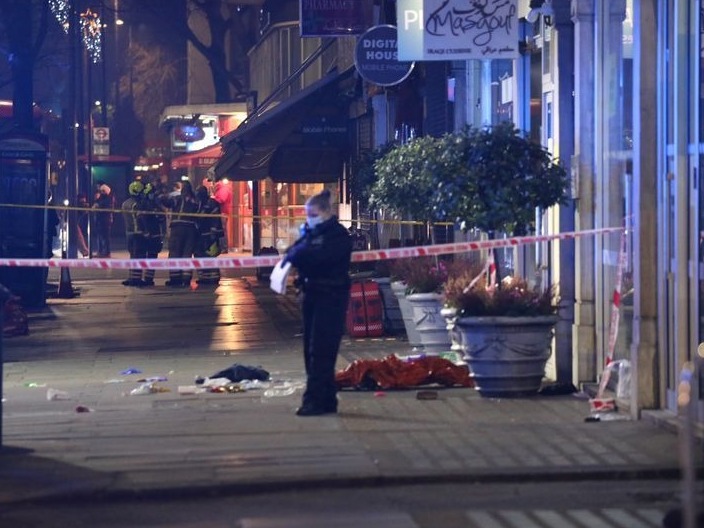伦敦市中心跨年夜发生持刀袭击事件 3人受伤