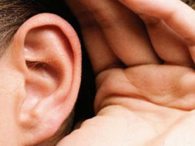 压力大、用耳过度、常戴耳机，年轻人需提防“突聋”风险