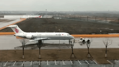 中国商飞交付今年首架ARJ21客机,系国航